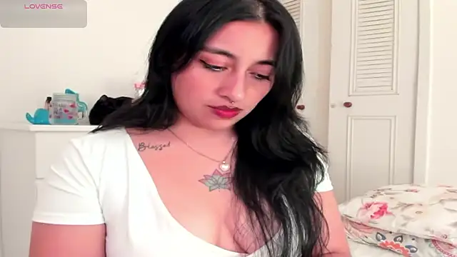 LisaHadwin online show from December 2025 07:21:01 PM