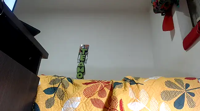 Snapshot of Suckmyself_ chatting on February 2025 04:43:01 AM Suckmyself online show from February 2025 04:43:01 AM