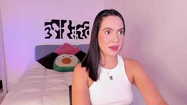 Snapshot of Xsarahx29 chatting on October 2025 08:43:02 PM Xsarahx29 online show from October 2025 08:43:02 PM