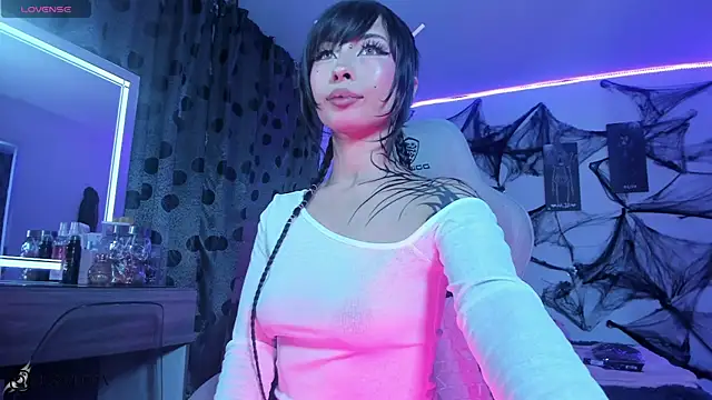 satanbabee online show from October 2025 11:46:02 PM