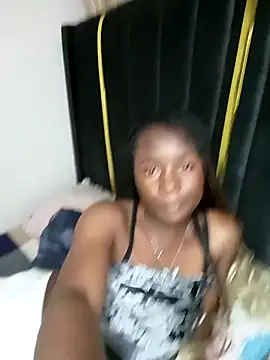 carenic online show from October 2025 06:28:02 PM