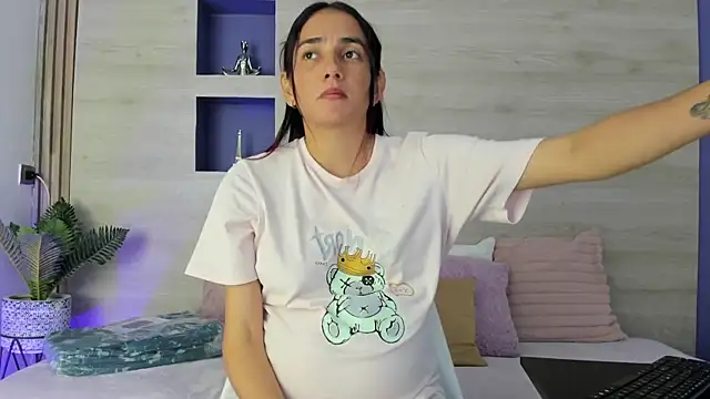 Dakotagloss online show from September 2025 09:48:02 PM