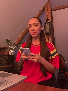 Snapshot of emiliasommer chatting on July 2026 07:51:02 PM emiliasommer online show from July 2026 07:51:02 PM