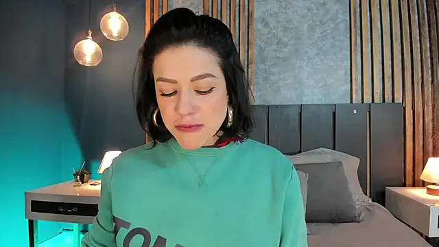 Hannah Borbon online show from March 2025 04:17:02 AM