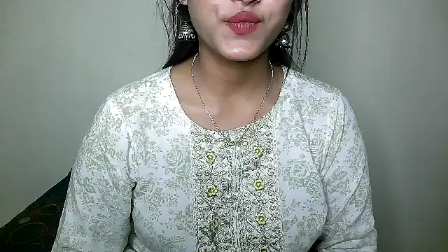 Snapshot of Princess_noorjahan chatting on December 2024 06:20:02 PM Princess noorjahan online show from December 2024 06:20:02 PM