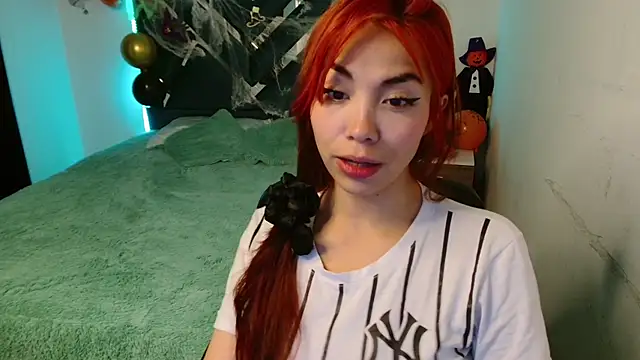 Aylinn diaz online show from October 2025 01:45:01 PM