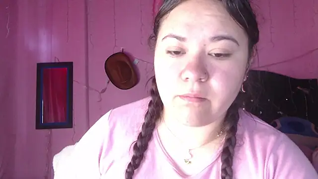 NikkiRous  online show from September 2025 12:16:02 PM