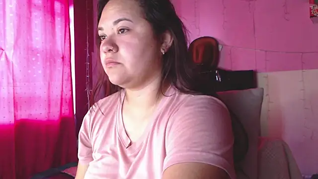 NikkiRous  online show from April 2026 12:50:02 PM