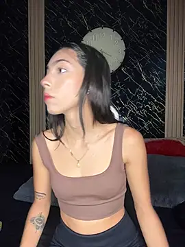 Snapshot of Ema_azel chatting on January 2025 01:47:01 PM Ema azel online show from January 2025 01:47:01 PM