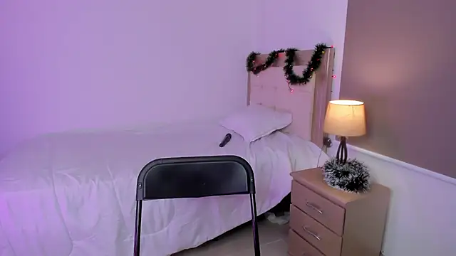 vale kross online show from December 2024 01:05:02 PM