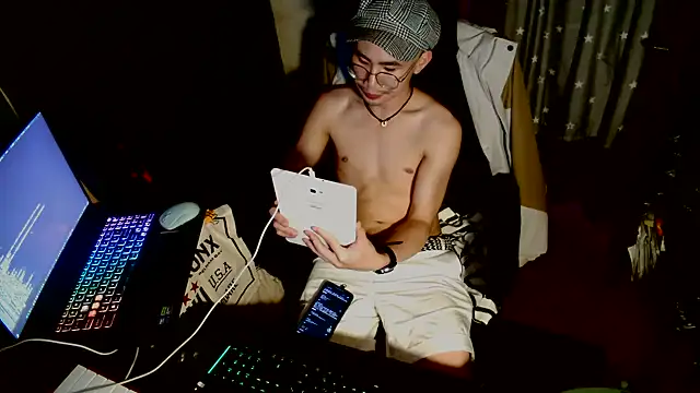 Moby Yik online show from May 2026 05:54:01 PM