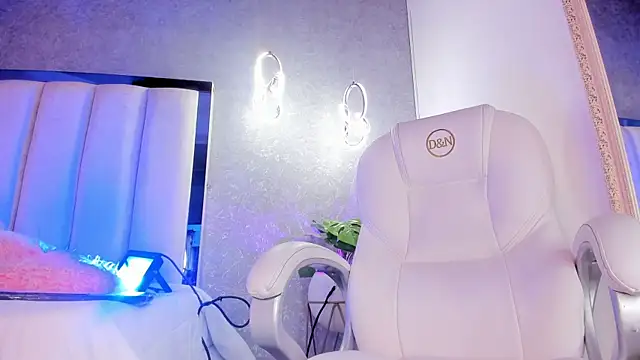 AilishBenson online show from November 2025 05:20:01 PM