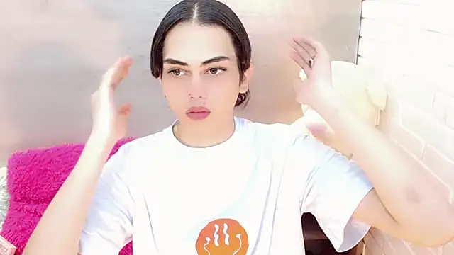 Snapshot of Daniela_Pink_ chatting on October 2025 08:46:02 PM Daniela Pink online show from October 2025 08:46:02 PM