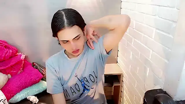 Snapshot of Daniela_Pink_ chatting on November 2025 08:19:01 PM Daniela Pink online show from November 2025 08:19:01 PM