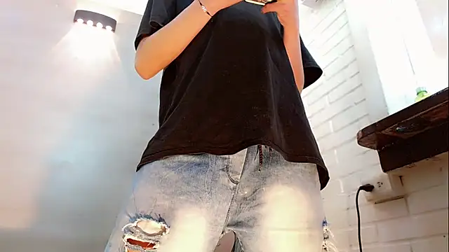 Snapshot of Daniela_Pink_ chatting on December 2025 08:49:02 PM Daniela Pink online show from December 2025 08:49:02 PM