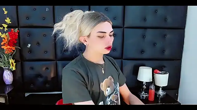 Snapshot of Daniela_Pink_ chatting on February 2026 06:51:02 PM Daniela Pink online show from February 2026 06:51:02 PM