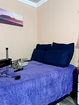 Fantasy1976 online show from October 2025 04:20:02 PM