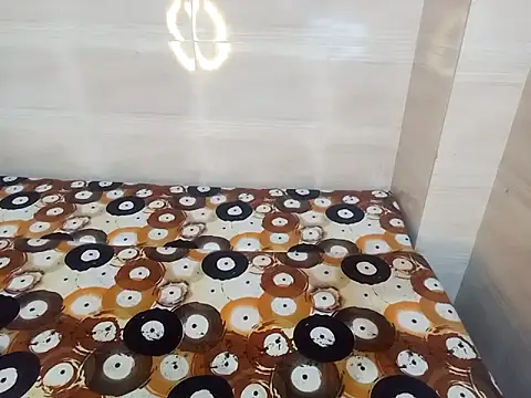 shuhana  online show from September 2025 12:54:02 AM