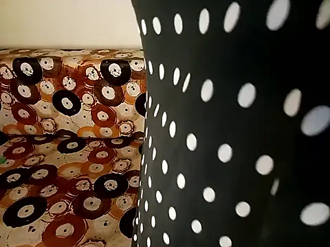 shuhana  online show from October 2025 03:28:01 AM