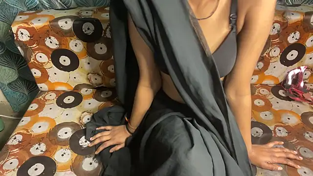 Snapshot of shuhana_ chatting on February 2026 05:05:02 AM shuhana online show from February 2026 05:05:02 AM