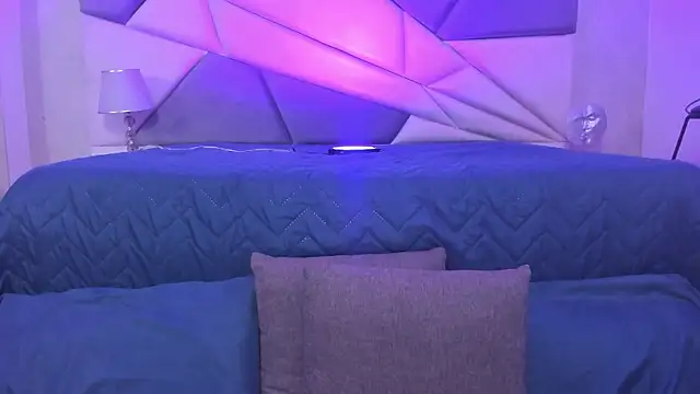 AnnyThompson  online show from January 2025 08:57:01 PM