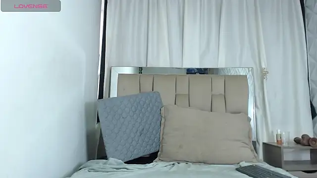 Zoe Curvy online show from February 2025 12:45:02 PM