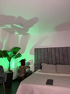 milaivanova online show from November 2025 08:37:02 AM