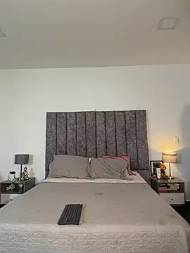 Snapshot of milaivanova chatting on February 2026 10:13:02 PM milaivanova online show from February 2026 10:13:02 PM