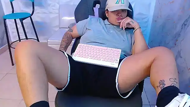 snowflake xxx online show from February 2026 02:56:01 AM