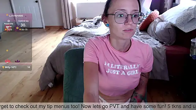 Plantbabeee online show from September 2025 05:56:01 PM