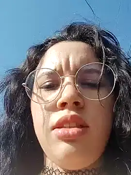 Snapshot of WandaDoll chatting on February 2025 08:34:01 PM WandaDoll online show from February 2025 08:34:01 PM