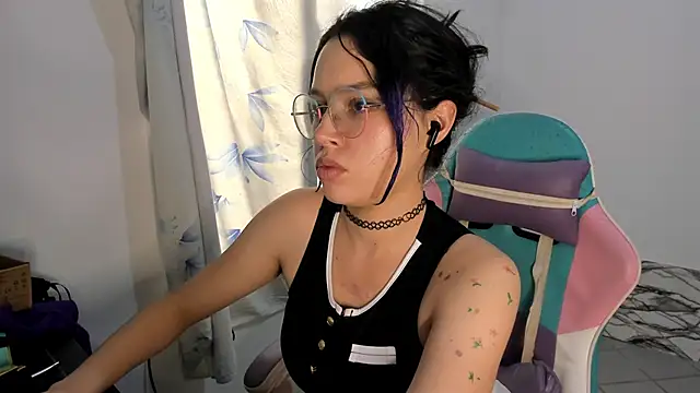 Snapshot of WandaDoll chatting on March 2025 06:51:02 PM WandaDoll online show from March 2025 06:51:02 PM