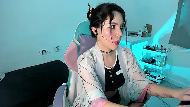 Snapshot of WandaDoll chatting on March 2025 02:48:02 PM WandaDoll online show from March 2025 02:48:02 PM