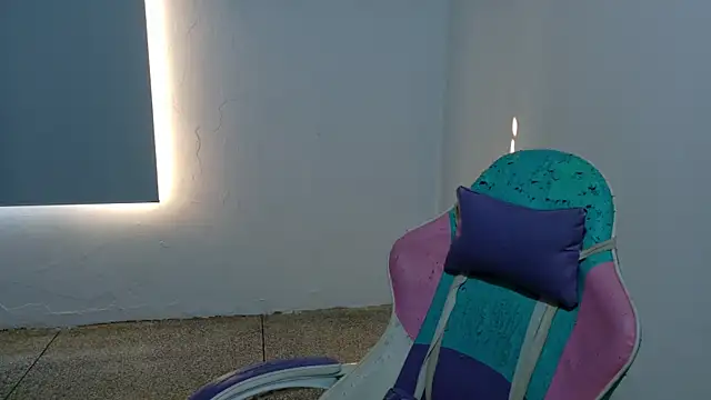 WandaDoll online show from April 2026 12:20:01 PM