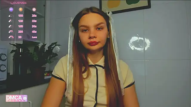 Molly sweetie online show from June 2026 06:51:02 PM