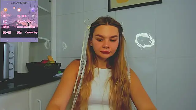 Molly sweetie online show from June 2026 07:11:02 AM