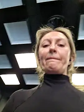 Snapshot of Miss____Mia_ chatting on February 2025 11:56:01 AM Miss Mia online show from February 2025 11:56:01 AM