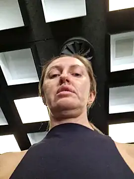 Snapshot of Miss____Mia_ chatting on February 2026 09:03:02 AM Miss Mia online show from February 2026 09:03:02 AM