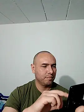 ElSunEagle online show from November 2025 04:45:02 AM