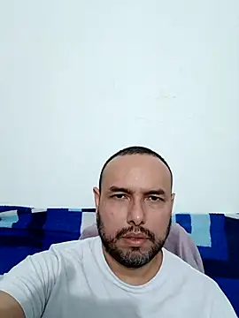 ElSunEagle online show from February 2026 01:14:02 AM