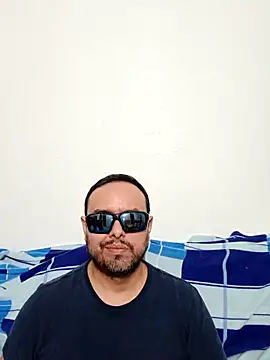 ElSunEagle online show from April 2026 02:31:01 AM