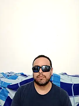 ElSunEagle online show from April 2026 02:37:02 AM