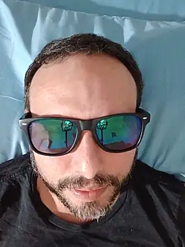 ElSunEagle online show from August 2026 04:04:02 AM