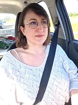 Snapshot of minierose chatting on March 2026 09:48:01 AM minierose online show from March 2026 09:48:01 AM