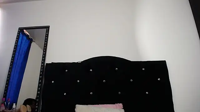 sweet skylove  online show from February 2026 09:49:01 PM