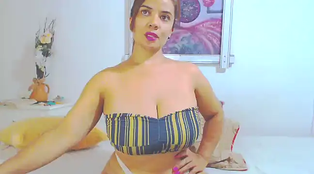 Snapshot of SoniaGresson chatting on January 2025 01:22:02 AM SoniaGresson online show from January 2025 01:22:02 AM