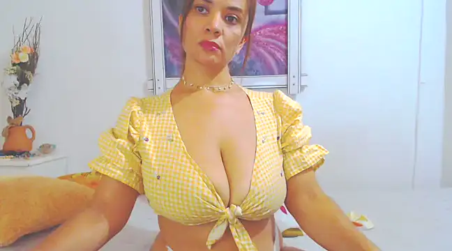 Snapshot of SoniaGresson chatting on March 2025 07:42:02 PM SoniaGresson online show from March 2025 07:42:02 PM