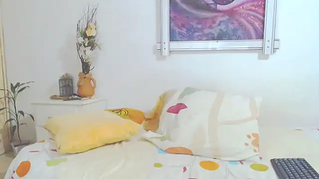 Snapshot of SoniaGresson chatting on September 2025 11:39:02 PM SoniaGresson online show from September 2025 11:39:02 PM