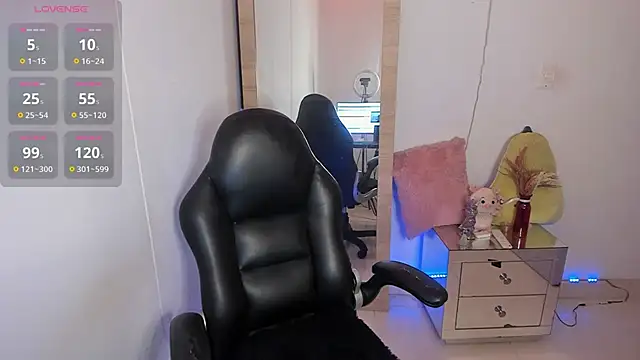 hellensexy online show from November 2025 09:39:01 PM