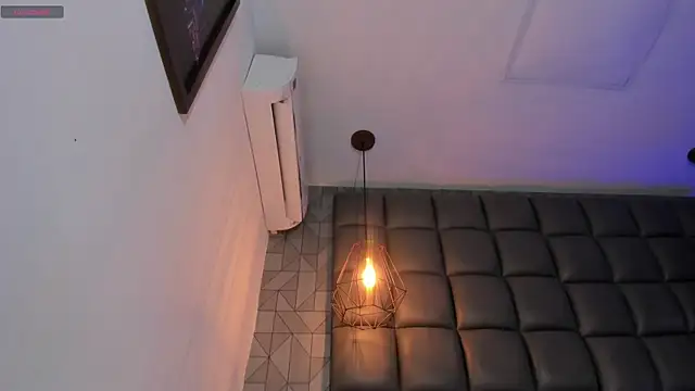 megan woll online show from November 2025 08:41:01 PM